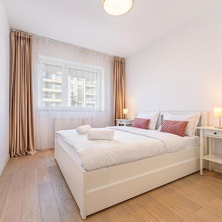 Jad - Luxury 3 Rooms & 2 Rooms Apartments In Kasper, Near Coresi Mall บราชอฟ ภายนอก รูปภาพ