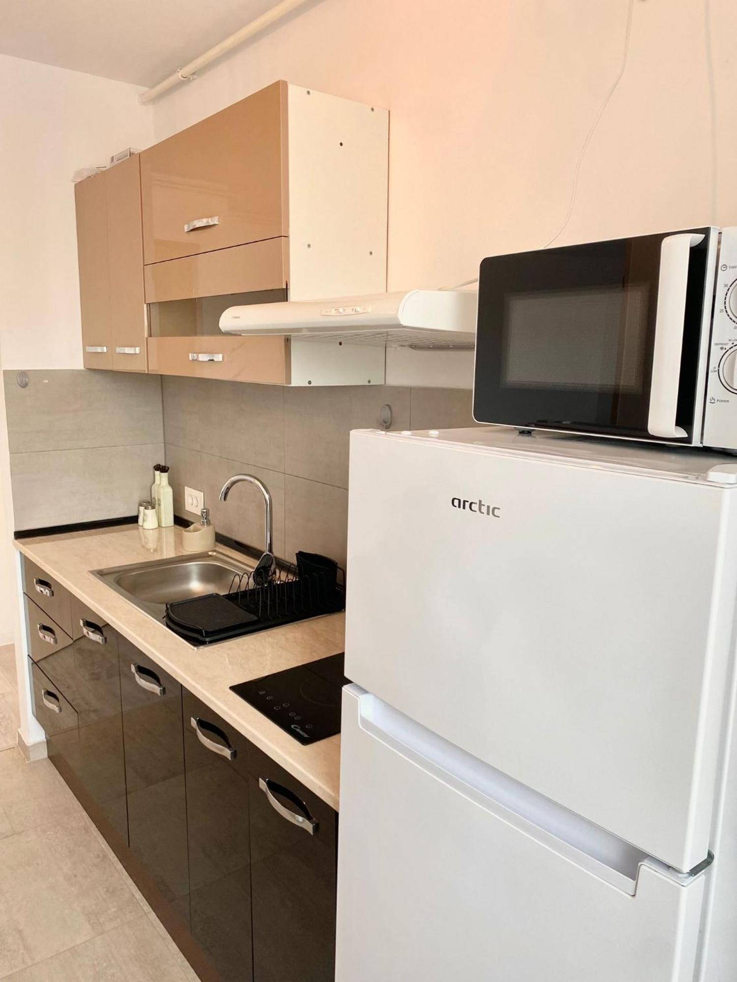Jad - Luxury 3 Rooms & 2 Rooms Apartments In Kasper, Near Coresi Mall บราชอฟ ภายนอก รูปภาพ