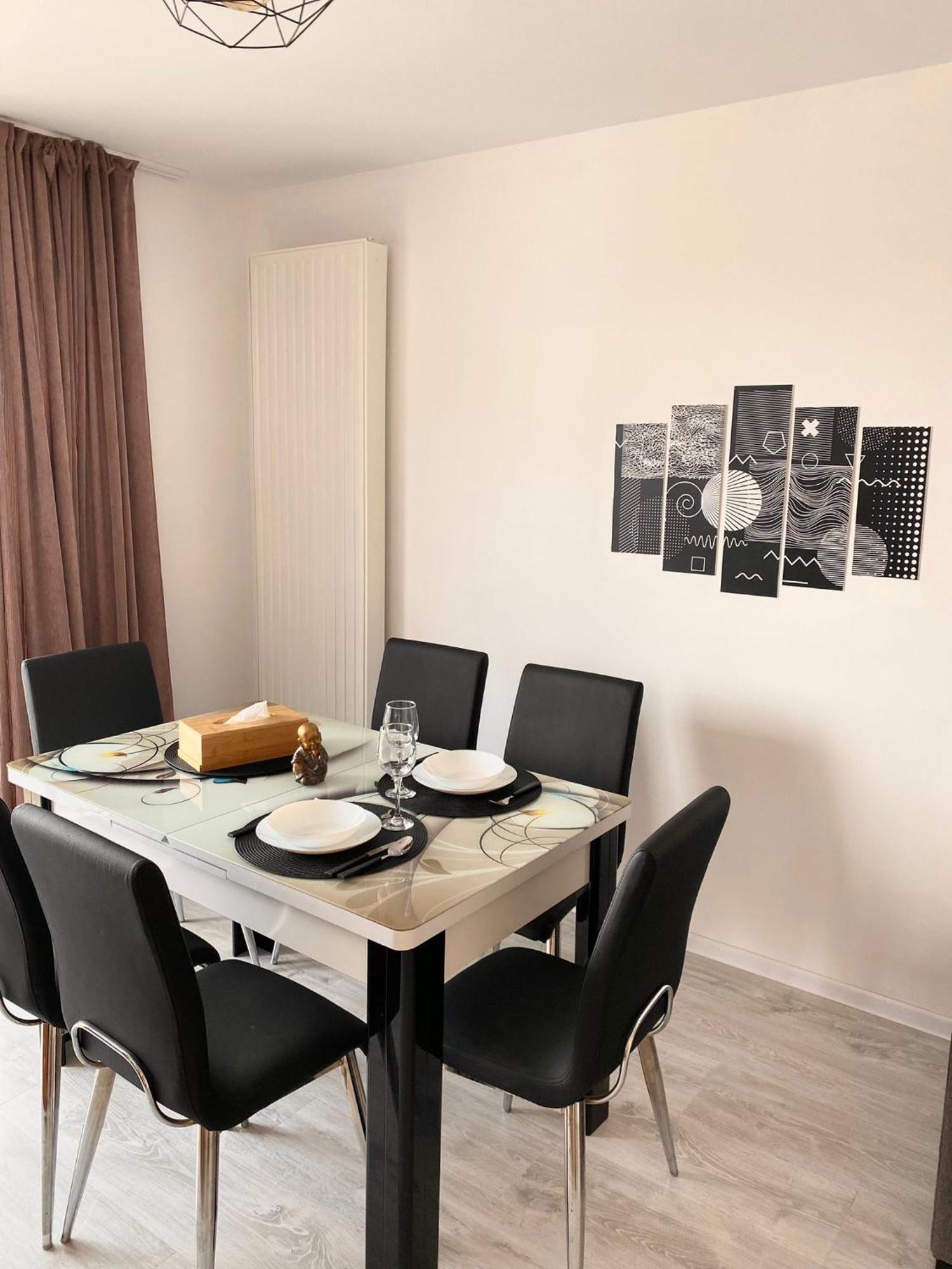 Jad - Luxury 3 Rooms & 2 Rooms Apartments In Kasper, Near Coresi Mall บราชอฟ ภายนอก รูปภาพ