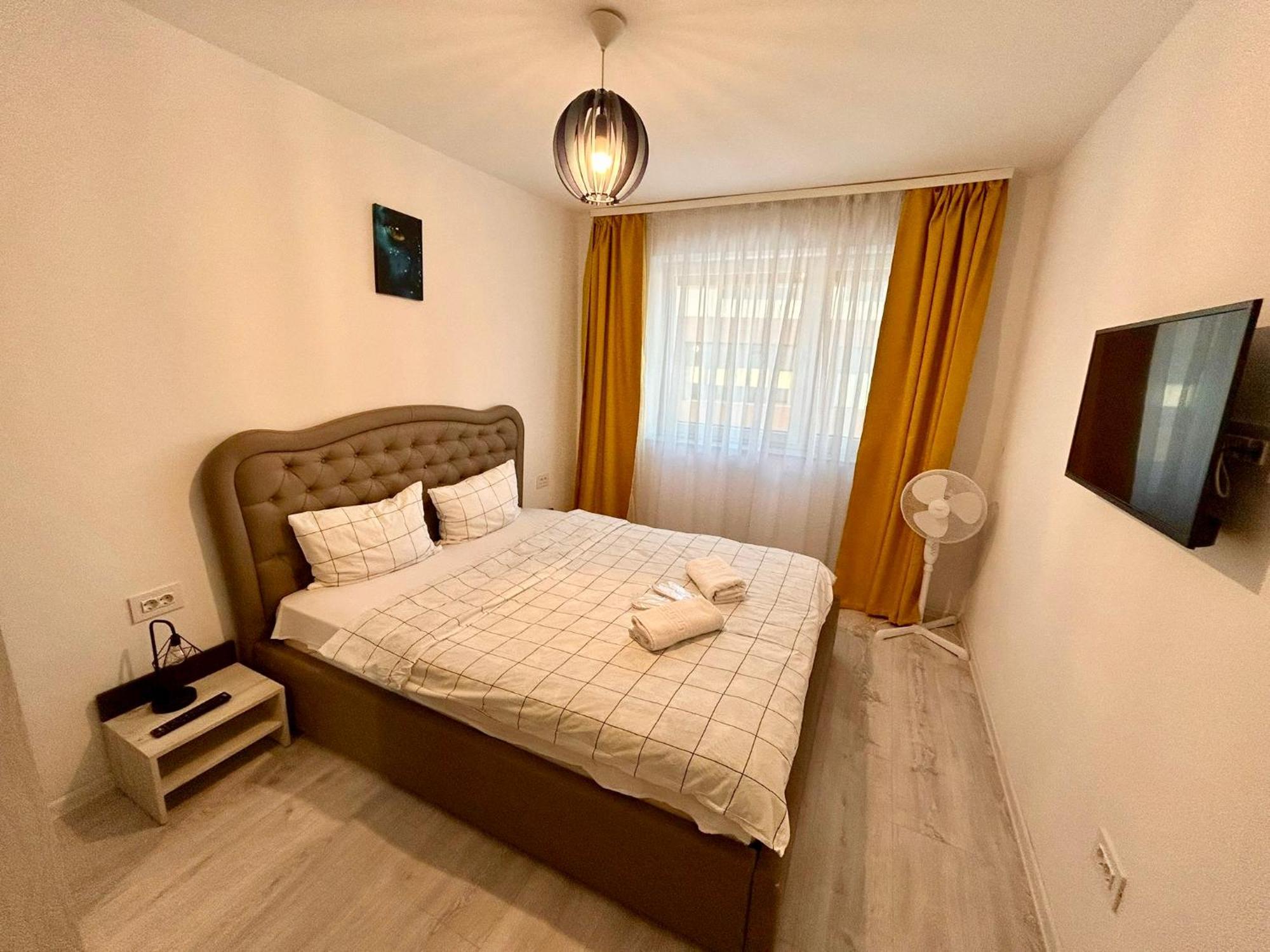 Jad - Luxury 3 Rooms & 2 Rooms Apartments In Kasper, Near Coresi Mall บราชอฟ ภายนอก รูปภาพ
