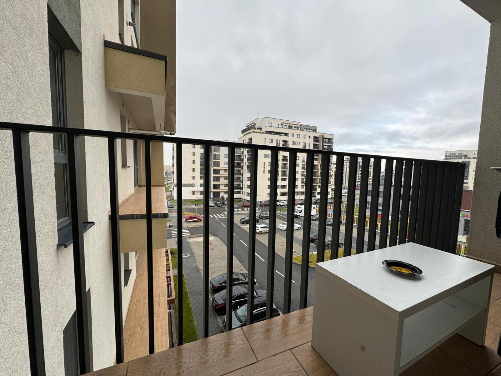Jad - Luxury 3 Rooms & 2 Rooms Apartments In Kasper, Near Coresi Mall บราชอฟ ภายนอก รูปภาพ